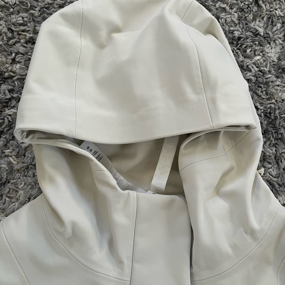 LULULEMON ATHLETICA Women’s RepelShell Cinch-Back Rain Jacket Light Ivory SZ 14 - Picture 6 of 10